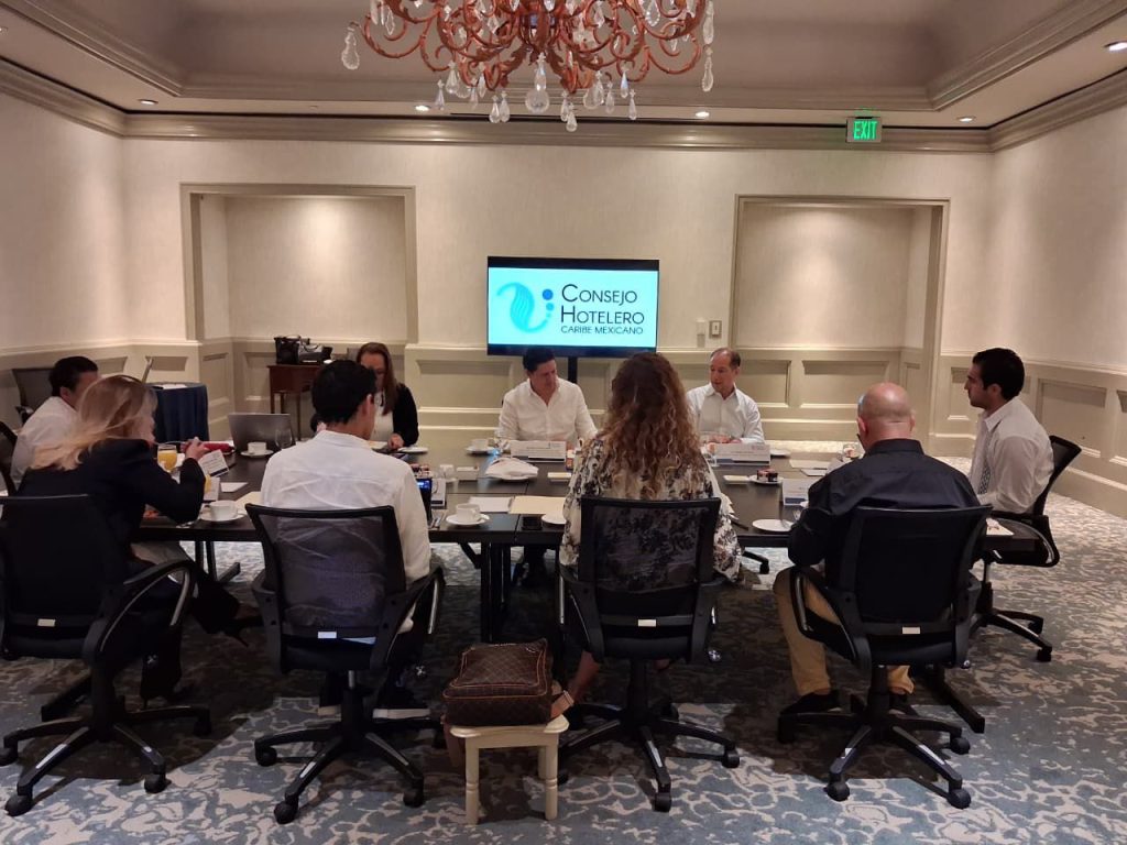 CHCM y Senado fortalecen agenda estratégica para el turismo en el Caribe Mexicano